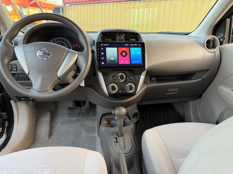 Nissan Sunny (1)