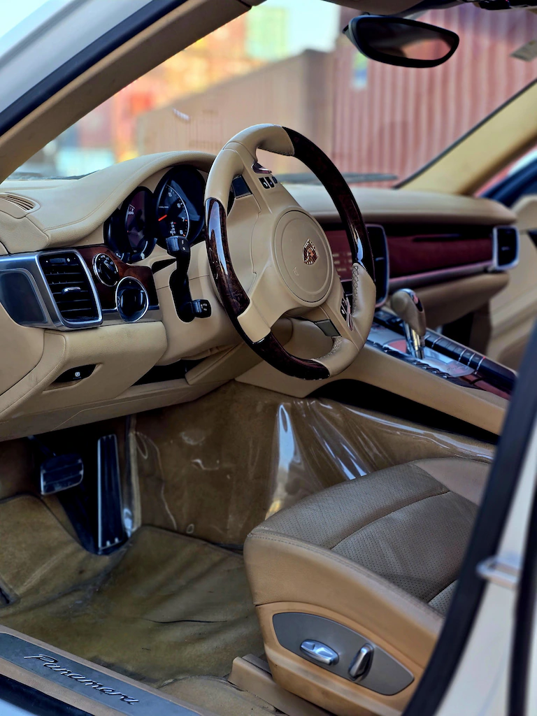 Panamera (12)
